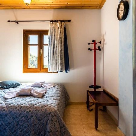 Stemnitsa Stone Residence - Comfy Mountain Getaway Buitenkant foto