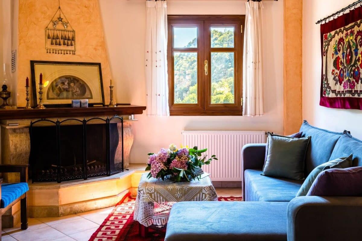 Stemnitsa Stone Residence - Comfy Mountain Getaway Buitenkant foto